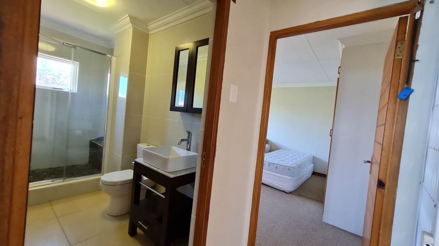 4 Bedroom Property for Sale in Linkside Western Cape